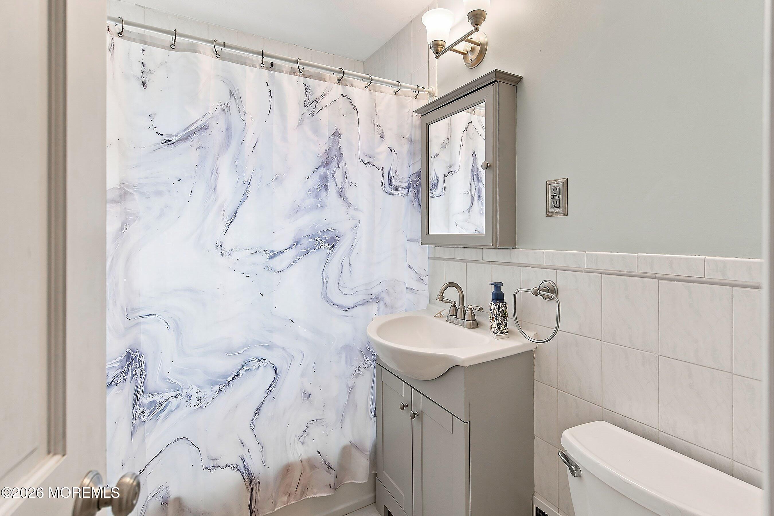 6 Burnham Road East Brunswick NJ 08816