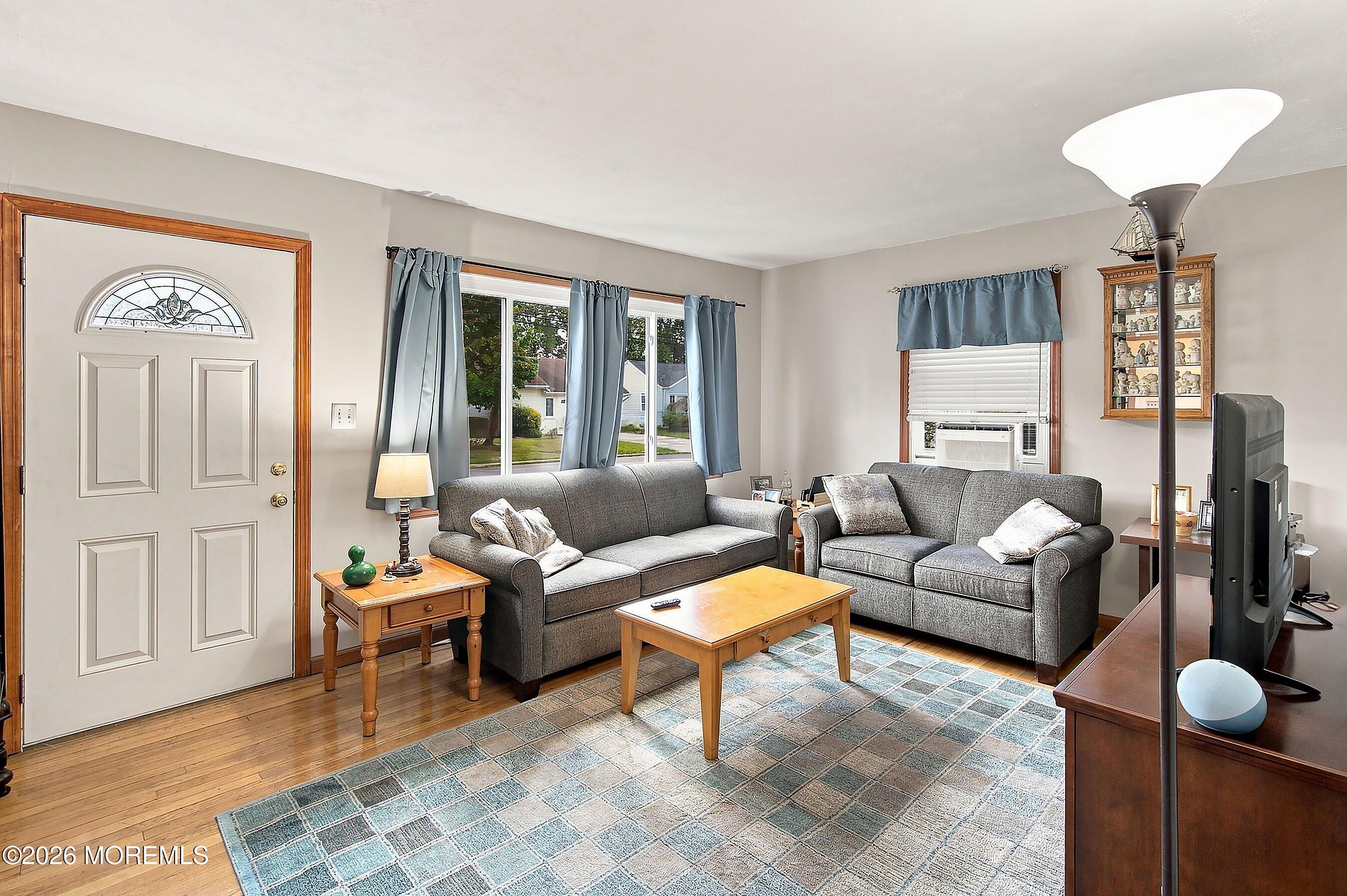 6 Burnham Road East Brunswick NJ 08816
