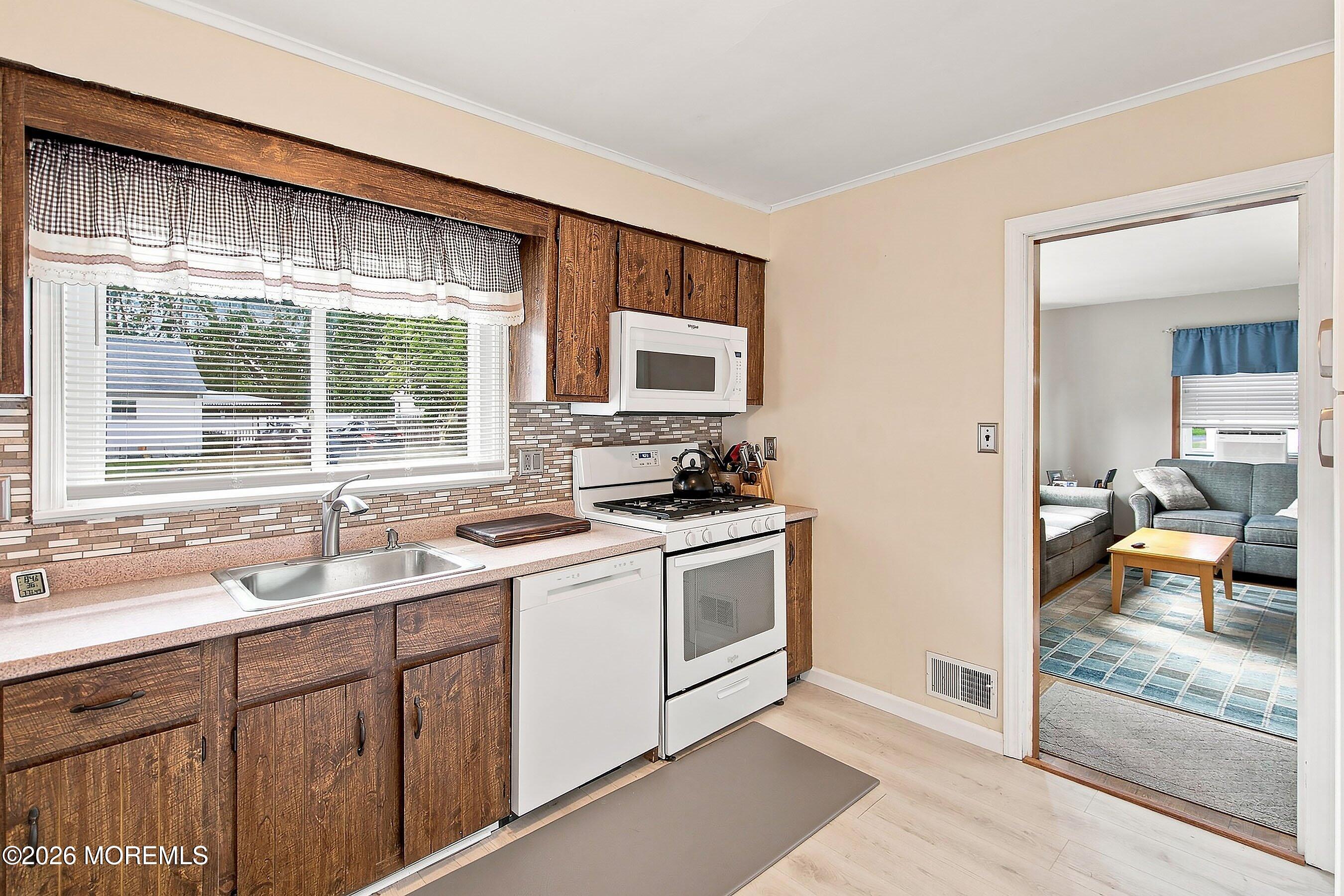 6 Burnham Road East Brunswick NJ 08816