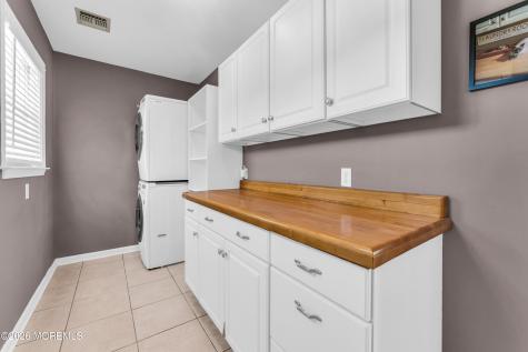 410 Monmouth Avenue Ocean Gate NJ 08740