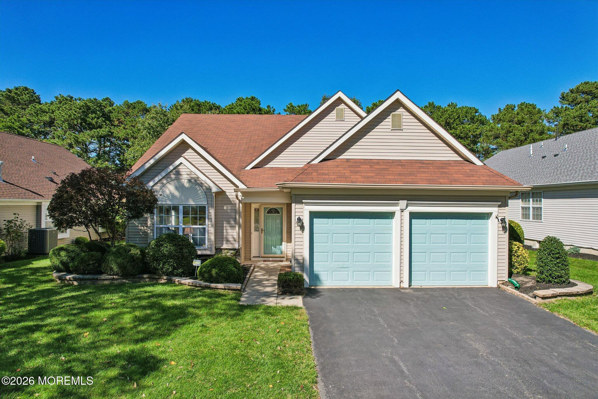 12 Sandhurst Road Lakewood NJ 08701
