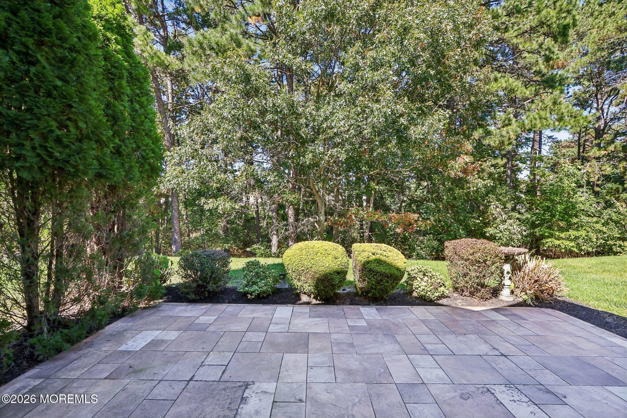 12 Sandhurst Road Lakewood NJ 08701