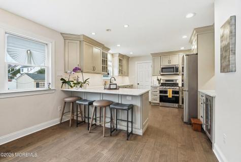 720 Talmadge Avenue Oakhurst NJ 07755