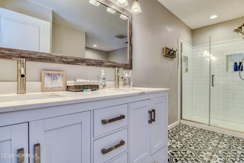 11 Greenbriar Drive Little Egg Harbor NJ 08087