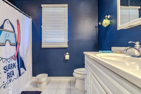 11 Greenbriar Drive Little Egg Harbor NJ 08087