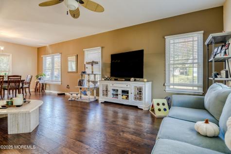 11 Greenbriar Drive Little Egg Harbor NJ 08087