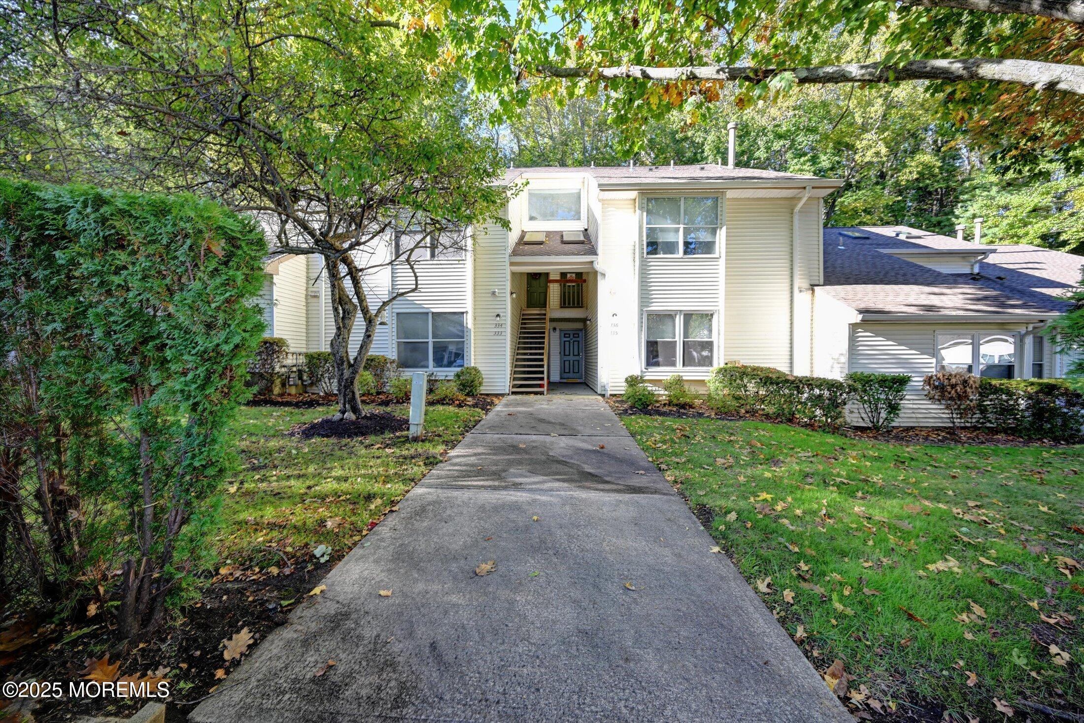 335 Sunshine Court Englishtown NJ 07726