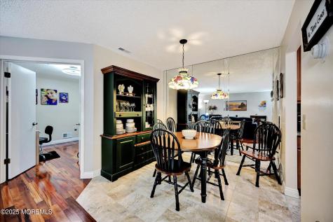 335 Sunshine Court Englishtown NJ 07726