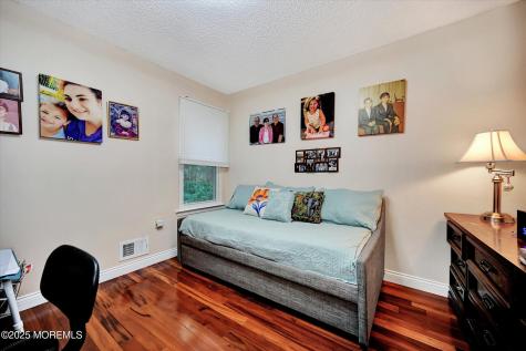 335 Sunshine Court Englishtown NJ 07726