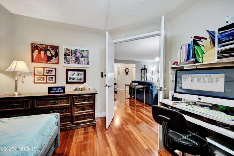 335 Sunshine Court Englishtown NJ 07726