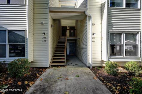 335 Sunshine Court Englishtown NJ 07726