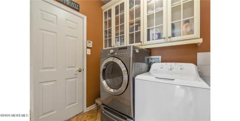 9 Woodmere Road Monroe NJ 08831