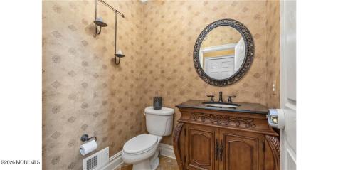 9 Woodmere Road Monroe NJ 08831