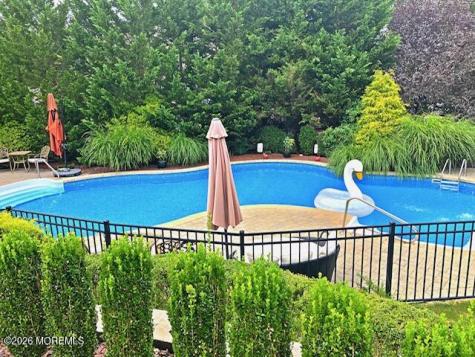 9 Woodmere Road Monroe NJ 08831