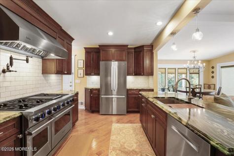 30 Parkview Terrace Lincroft NJ 07738