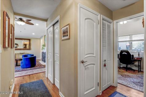 30 Parkview Terrace Lincroft NJ 07738
