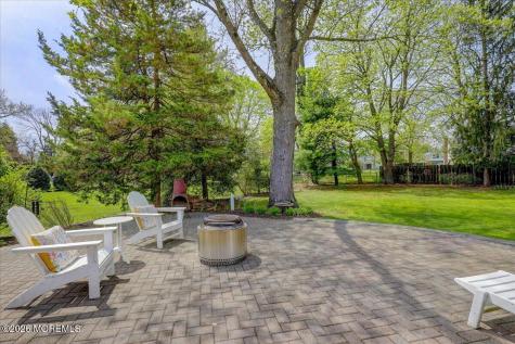 30 Parkview Terrace Lincroft NJ 07738