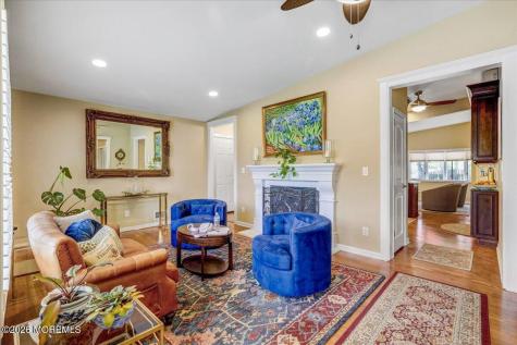 30 Parkview Terrace Lincroft NJ 07738