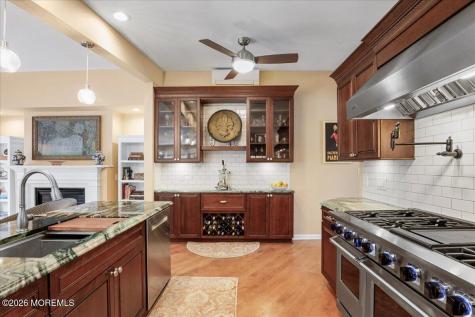 30 Parkview Terrace Lincroft NJ 07738