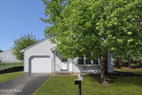 23 Easton Drive Whiting NJ 08759