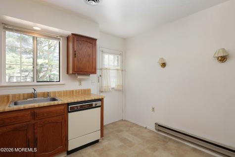 23 Easton Drive Whiting NJ 08759
