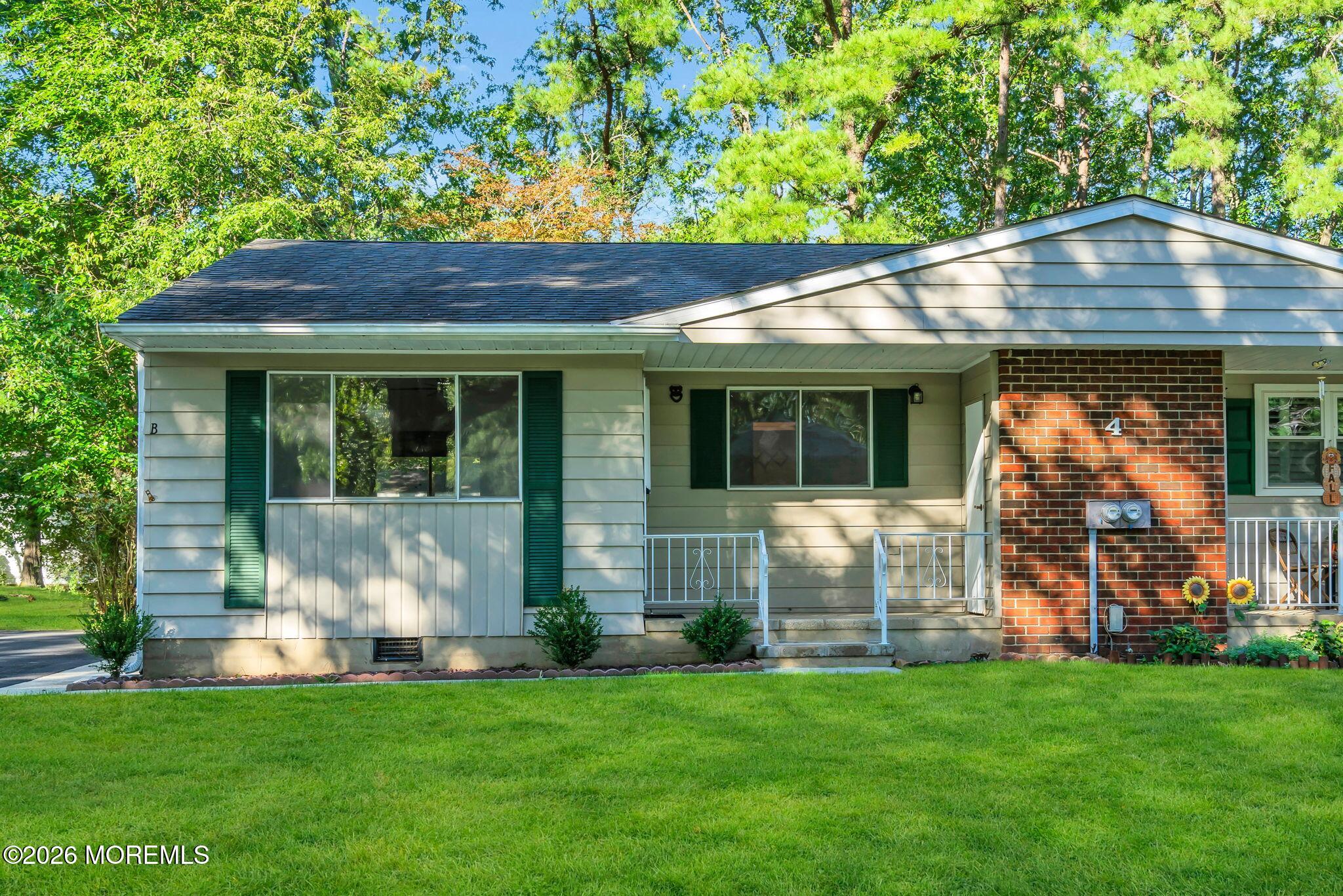 4 B Delaware Way Whiting NJ 08759