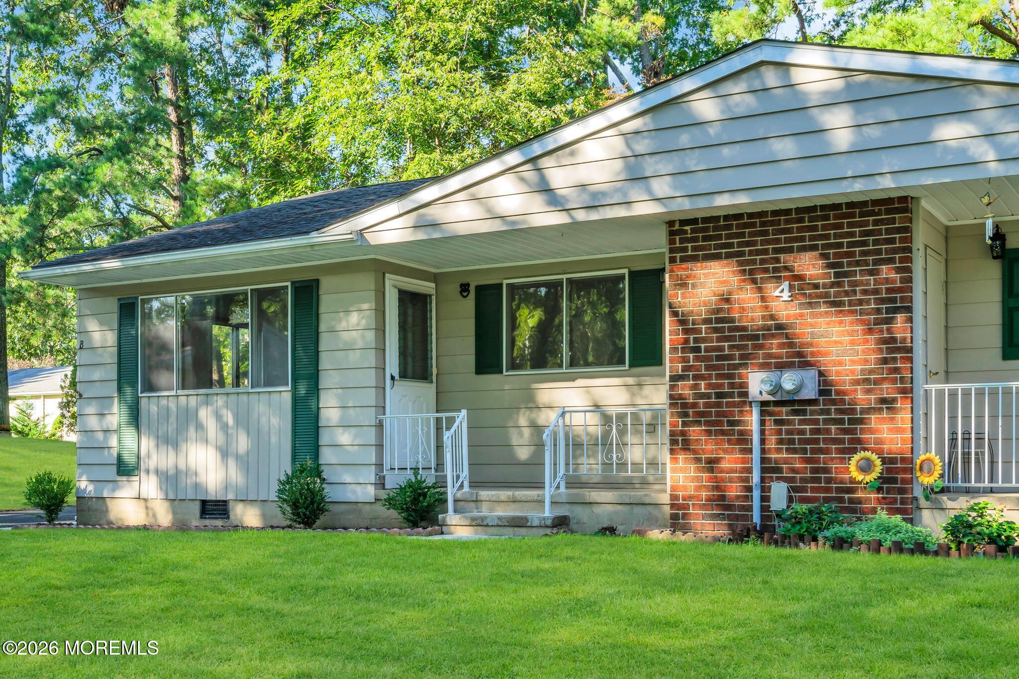 4 B Delaware Way Whiting NJ 08759