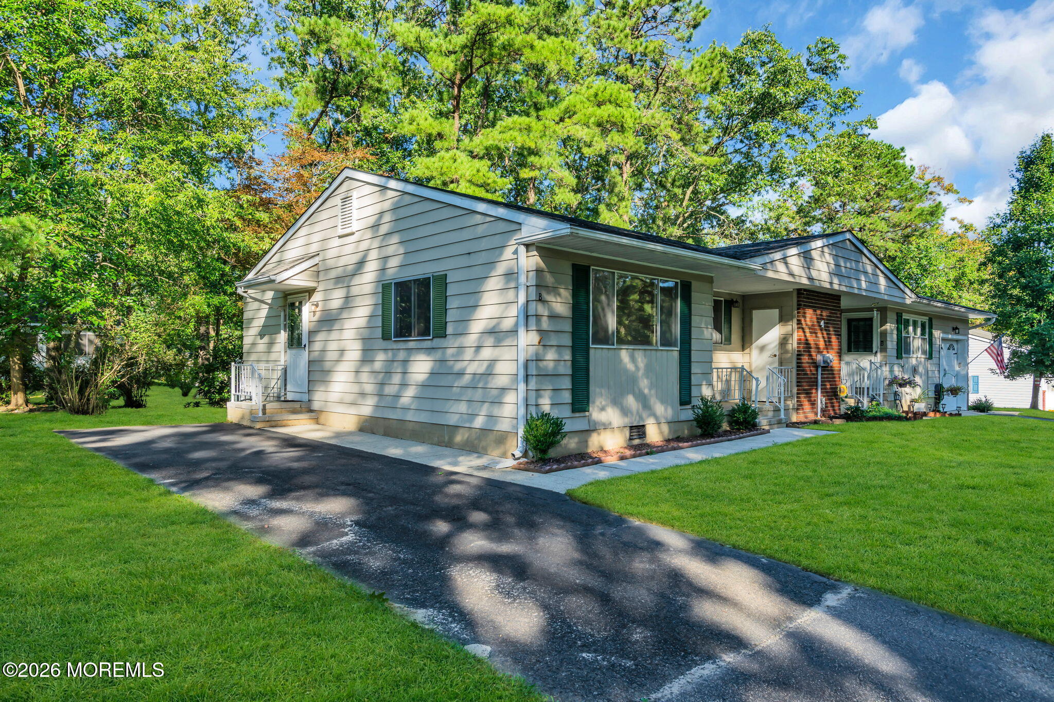 4 B Delaware Way Whiting NJ 08759