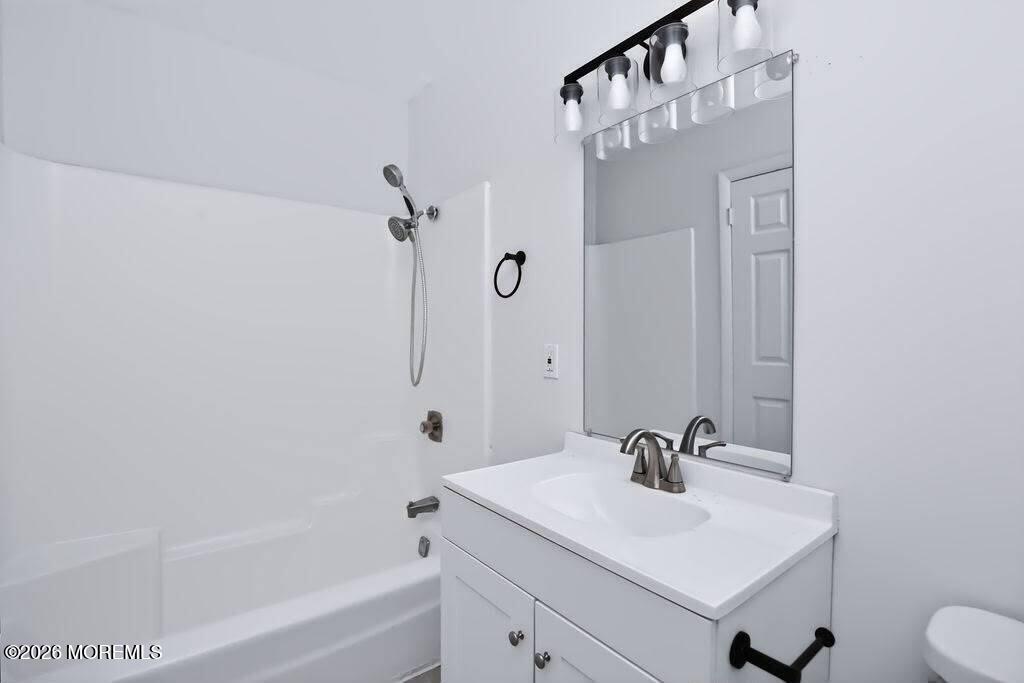 1026 Berkeley Avenue Beachwood NJ 08722