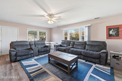 6 Hunterdon Avenue Monroe NJ 08831