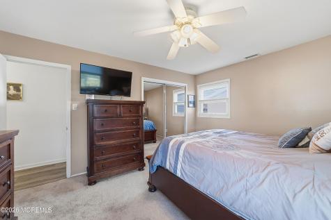 6 Hunterdon Avenue Monroe NJ 08831