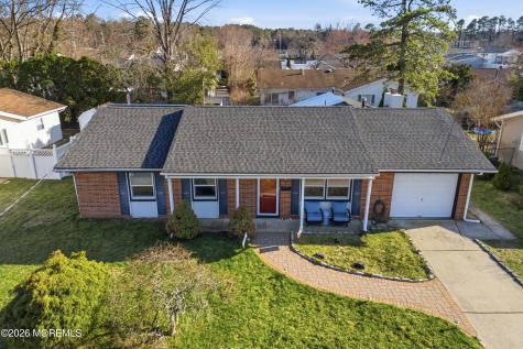 6 Hunterdon Avenue Monroe NJ 08831
