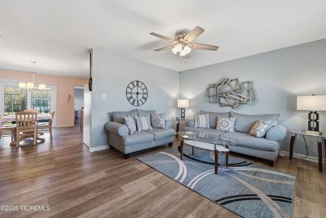 6 Hunterdon Avenue Monroe NJ 08831