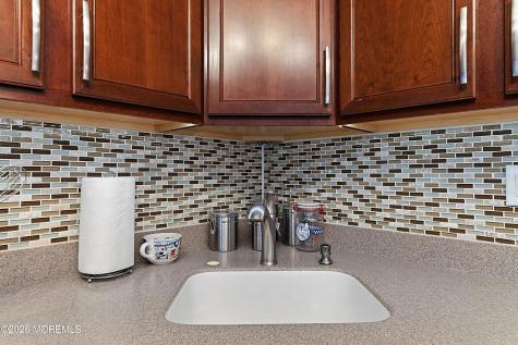 6 Hunterdon Avenue Monroe NJ 08831