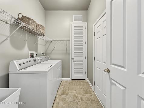 1 Bay Hill Road Jackson NJ 08527