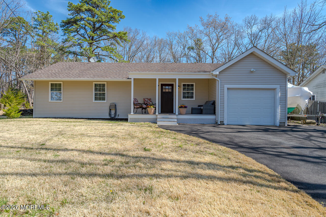 6 Avast Avenue Barnegat NJ 08005