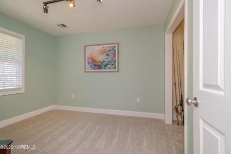 6 Avast Avenue Barnegat NJ 08005