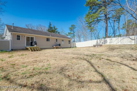 6 Avast Avenue Barnegat NJ 08005