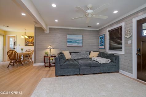 6 Avast Avenue Barnegat NJ 08005