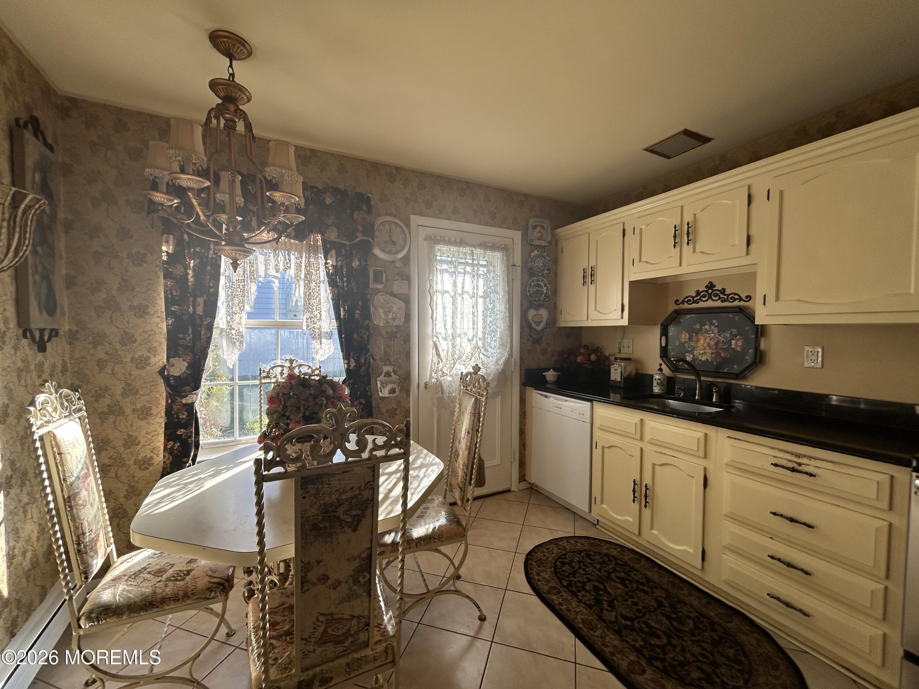 7 Reigate Lane Manchester NJ 08759