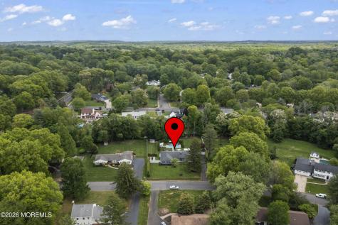 17 Ballantine Road Middletown NJ 07748