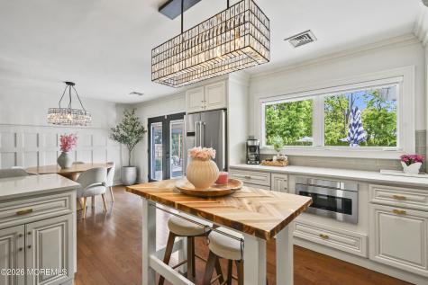 17 Ballantine Road Middletown NJ 07748