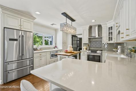17 Ballantine Road Middletown NJ 07748
