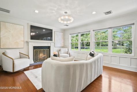 17 Ballantine Road Middletown NJ 07748
