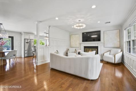 17 Ballantine Road Middletown NJ 07748