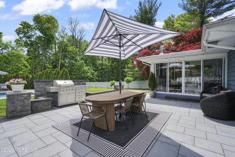 17 Ballantine Road Middletown NJ 07748