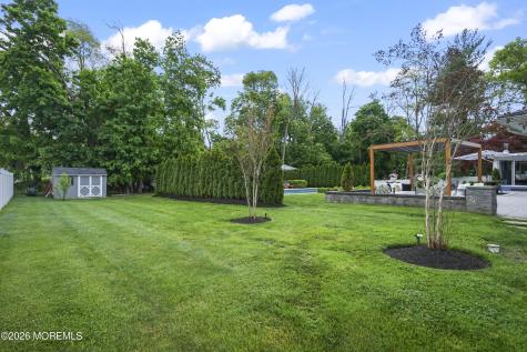 17 Ballantine Road Middletown NJ 07748