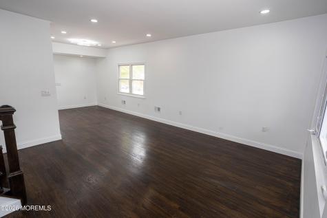 25 Menlo Avenue Metuchen NJ 08840