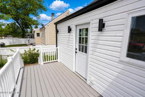 25 Menlo Avenue Metuchen NJ 08840