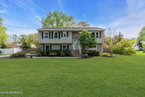46 Balloch Place Red Bank NJ 07701